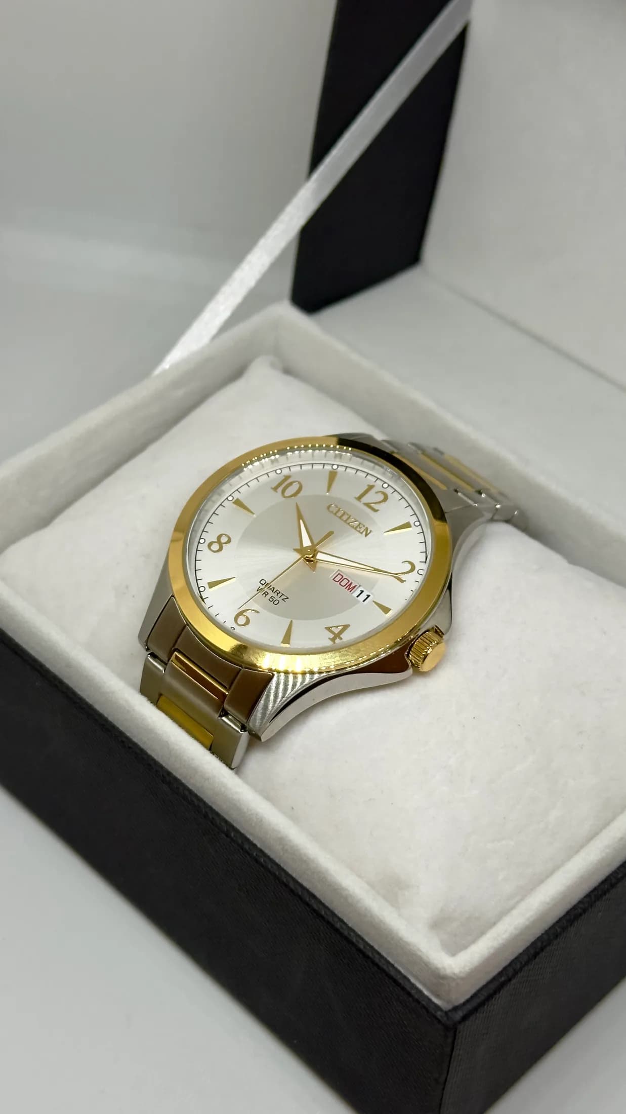 Citizen Quartz Day Date 2