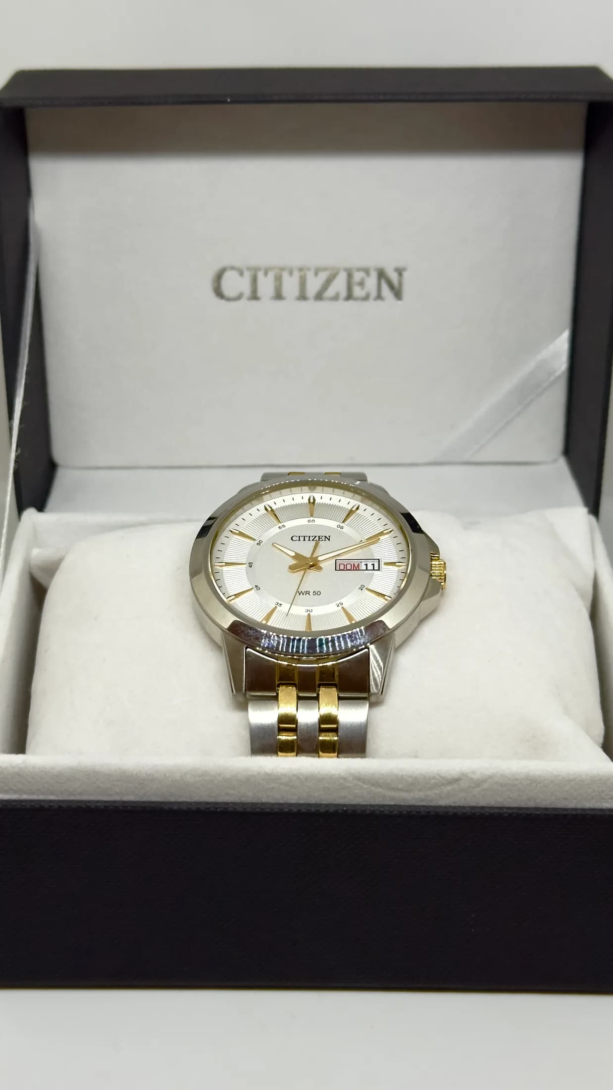 Citizen Quartz Day Date 1